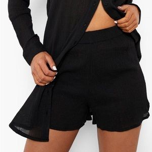 Boohoo | Elastic Waist High Waist Black Shorts, Tall Size